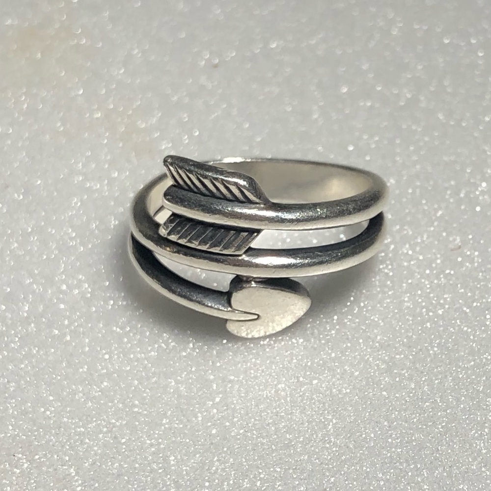 Ring - Picture 3 of 4